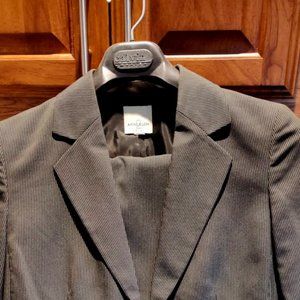 Anne Klein Woman's Business Suit Black with White Vertical Stripes US Size 10